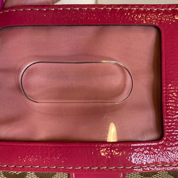 Small Pink Wallelt/ID Holder from Coach - Picture 10 of 11